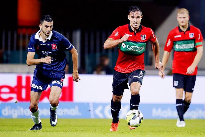 整体士气的 整体士气的